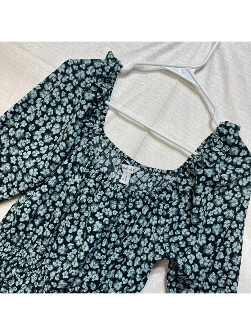 Nine West Women's Floral Long Sleeve Peplum Blouse Size Small